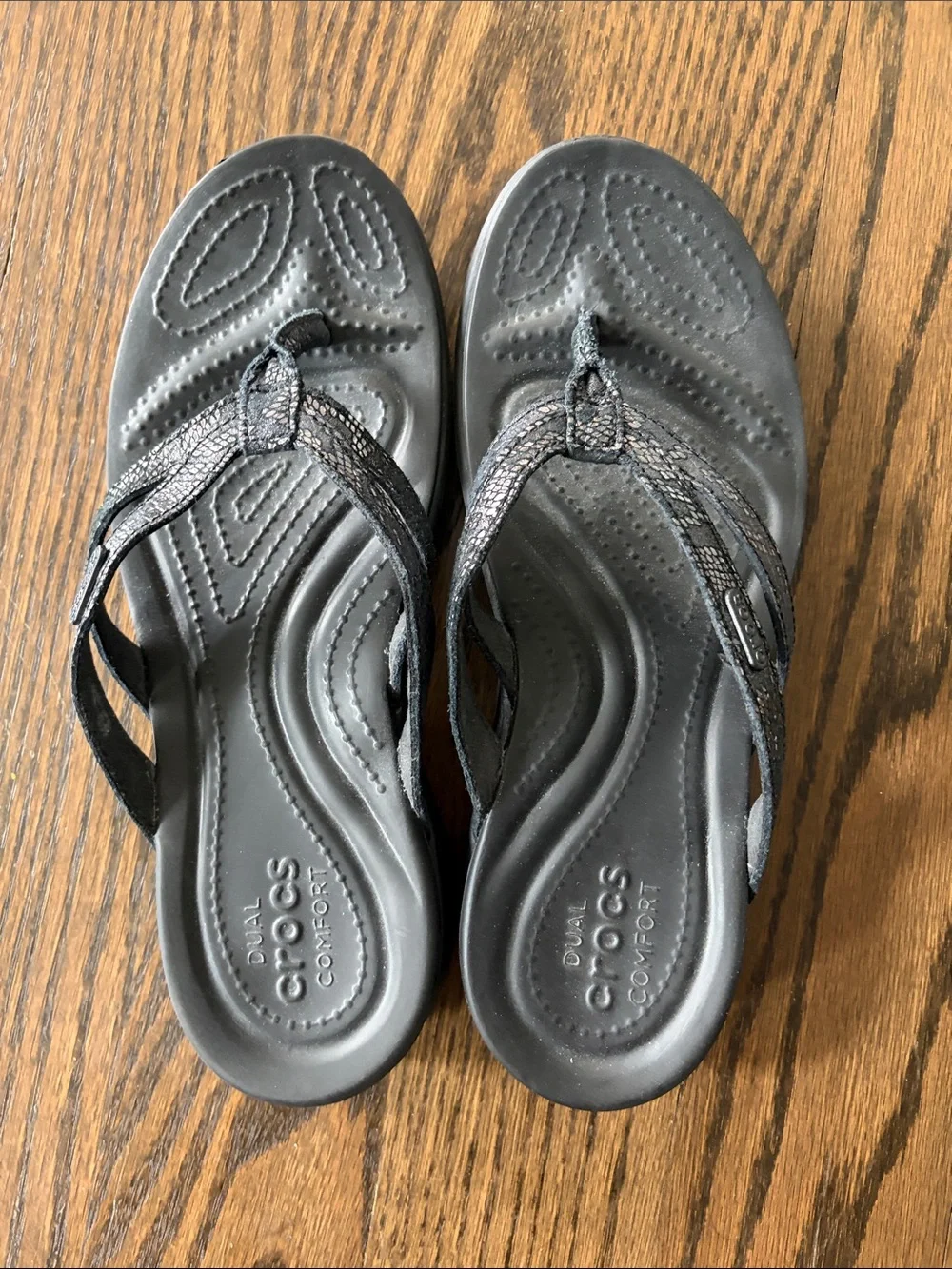 CROCS Black Dual Comfort Women's Thong Sandals